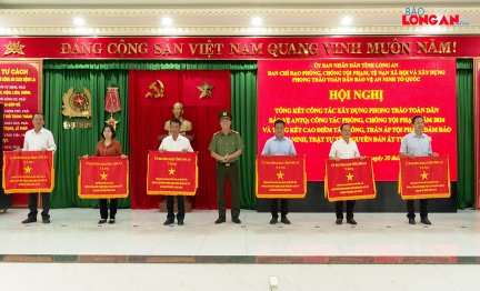 Chủ động nắm chắc tình hình, giải quyết kịp thời các vấn đề an ninh, trật tự