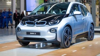 Apple nối lại đàm phán với BMW để phát triển ô tô điện