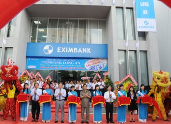 Eximbank Chi nhánh Long An khai trương trụ sở mới