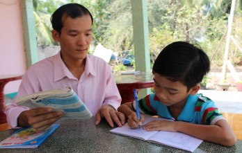 Thiêng liêng lắm tiếng gọi "cha"