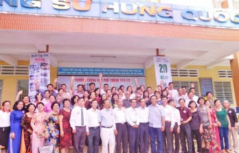 Học sinh THPT Tân An – 20 năm trở về trường