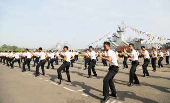 Vào mùa huấn luyện mới ở Lữ đoàn Tàu tên lửa