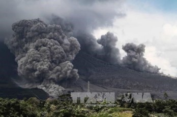 Indonesia's Sinabung volcano erupts again