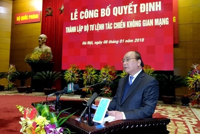 Prime Minister Nguyen Xuan Phuc speaks at the event.