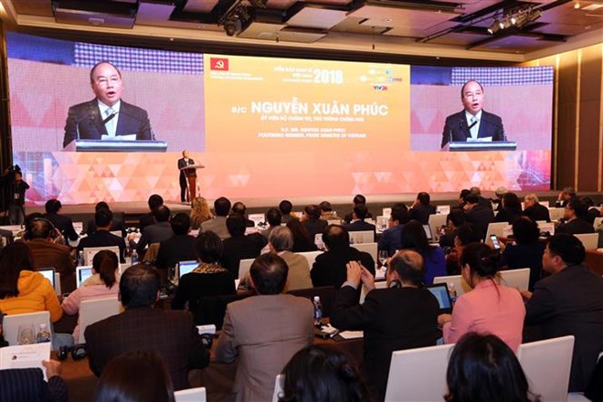 Prime Minister Nguyen Xuan Phuc speaks at Vietnam Economic Forum in Hanoi. (Source: VNA)