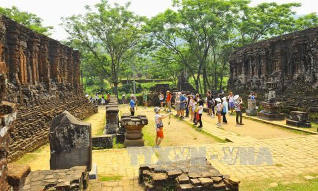 Visitors at the My Son Sanctuary (Source: VNA)