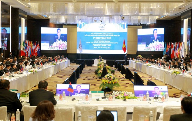 An overview of the plenary meeting to adopt the Hanoi Declaration and resolutions (Photo: VNA)