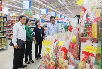 Businesses prepare goods for Tet holiday