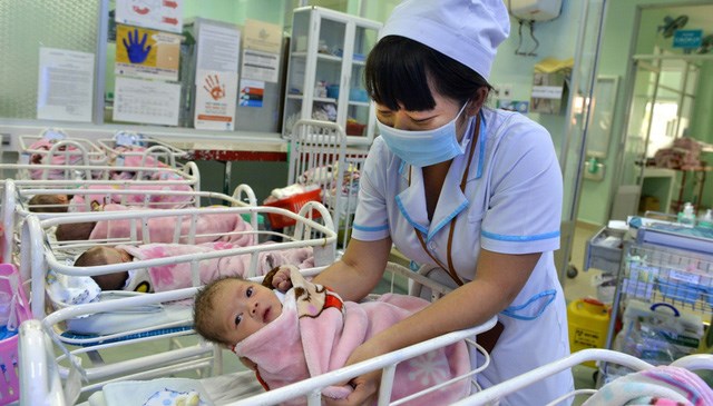 Newborn babies at Hung Vuong Hospital in District 5, Ho Chi Minh City. (Source: tuoitrenews.vn)