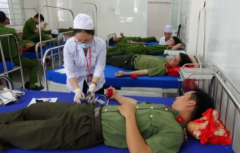 100 đoàn viên, thanh niên Công an tỉnh: Tham gia hiến máu tình nguyện