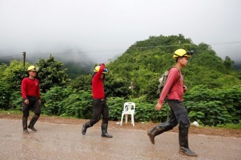 Thailand begins third mission to rescue all left in flooded cave