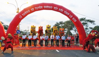 Long An opens to traffic road in Thuan Dao industrial park