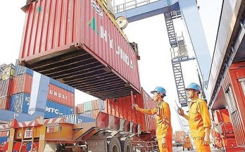 Transport Ministry increases seaport service prices from January 2019