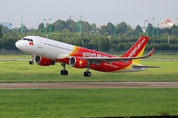 Vietjet Air starts selling tickets on HCM City-Van Don route