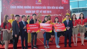 Localities welcome first foreign visitors of Lunar New Year