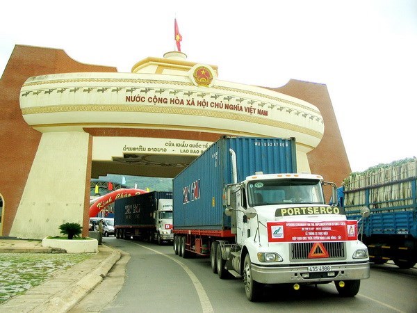 Lao Bao border gate facilitates trade between Vietnam and Laos. (Photo: VNA)