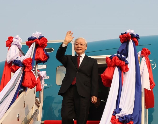 Party General Secretary and President Nguyen Phu Trong at Wattay International Airport, Vientiane, Laos (Photo: VNA)