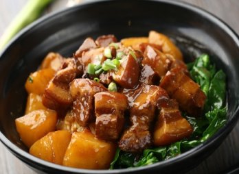 Thit kho (Vietnamese simmered meat)