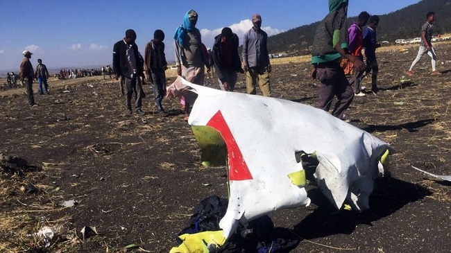 Search teams scour the scene of the crash that left 157 dead. (Source: Sky News) 