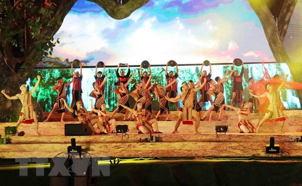 An art performance at the closing ceremony (Photo: VNA)