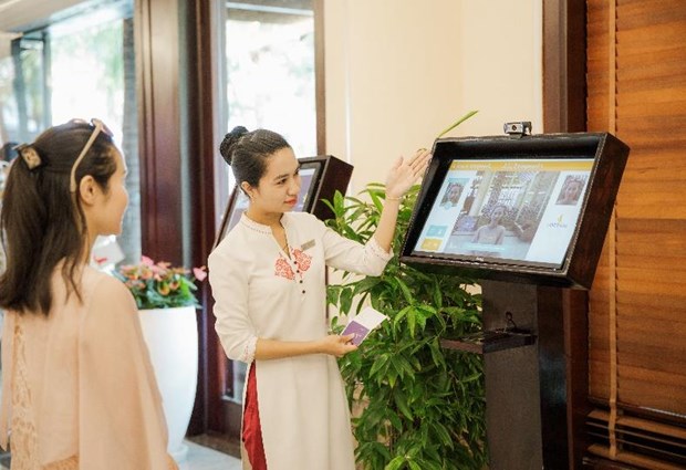 Hệ thống nhận diện gương mặt được áp dụng trong check-in các khách sạn tại Vinpearl Nha Trang. (Nguồn: Vietnam+)