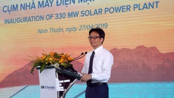 Major solar power complex and renewable energy project inaugurated in Ninh Thuan