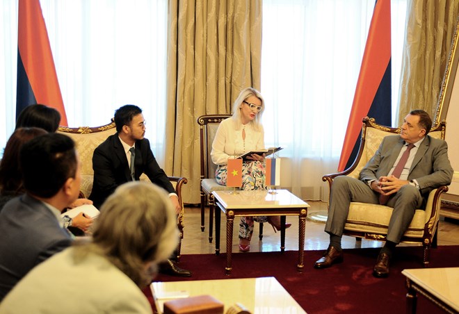 Billionaire Mai Vu Minh in a meeting with President of Bosnia-Herzegovina Milorad Dodik at the Presidency Building. (Source: Predsjedništvo Bosne i Hercegovine)