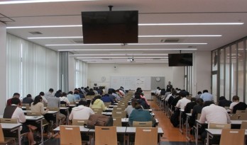 700 Japanese register for Vietnamese-language proficiency test