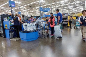 Walmart sử dụng công nghệ camera AI chặn hành vi trộm cắp