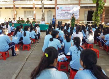 Thành đoàn Tân An phối hợp Công an tuyên truyền phòng, chống ma túy trong học đường