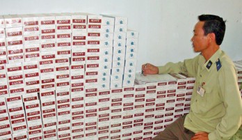 In the first 6 months of 2019, Long An Market Management Department confiscates over 24,000 packages of smuggled cigarettes