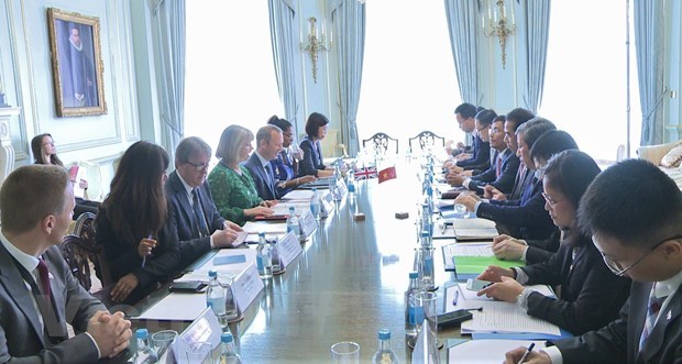 Vietnam and the UK hold the 7th strategic dialogue in London on July 2. (Photo: VNA)