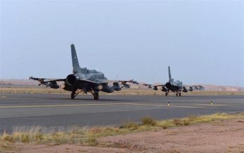 Houthi dùng máy bay không người lái tấn công sân bay Saudi Arabia