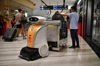 Hundreds of cleaning robots to work in Singapore