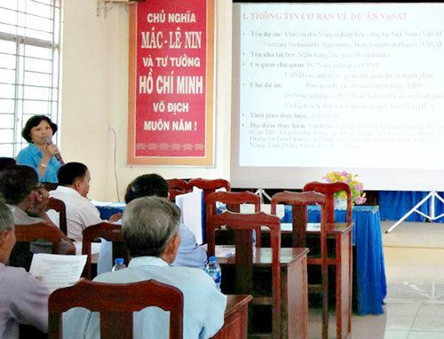 Communication workshop on VnSAT project in Tan Thanh district. (Photo: Project Management Board of Long An VnSAT)