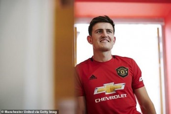 Harry Maguire trở thành trung vệ đắt giá nhất lịch sử chuyển nhượng