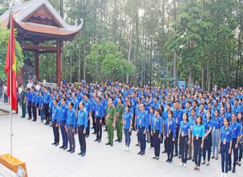 Sôi nổi hoạt động “Tuổi trẻ Việt Nam nhớ lời Di chúc theo chân Bác”