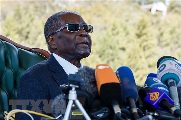 Cựu Tổng thống Zimbabwe Robert Mugabe tại một cuộc họp báo ở thủ đô Harare. (Ảnh: AFP/TTXVN)