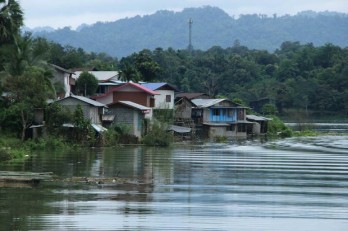 Thailand rolls out urgent measures to cope with floods