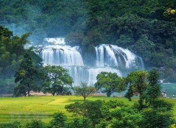 Ban Gioc waterfall festival kicks off in Cao Bang