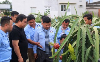 Thắt chặt tình hữu nghị thanh niên Long An - Svay Rieng