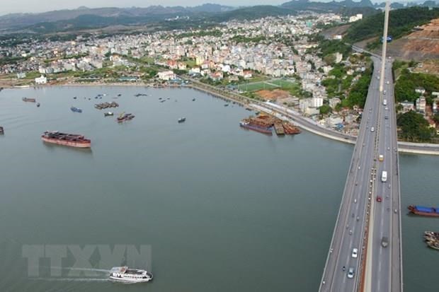 A view of Ha Long city, Quang Ninh (Photo: VNA)