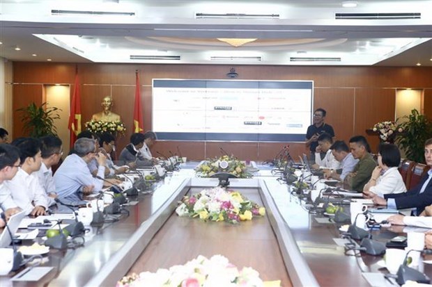 A seminar on solutions to develop 5G chipsets and network infrastructure devices in Vietnam is held in Hanoi on October 30. (Photo: VNA)