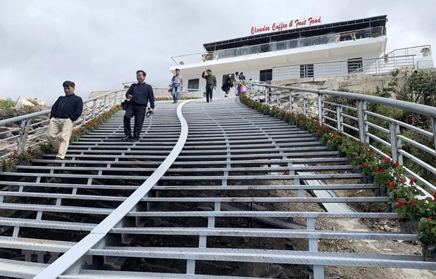 At the Rong May Glass Bridge ecological tourism site (Photo: VNA)