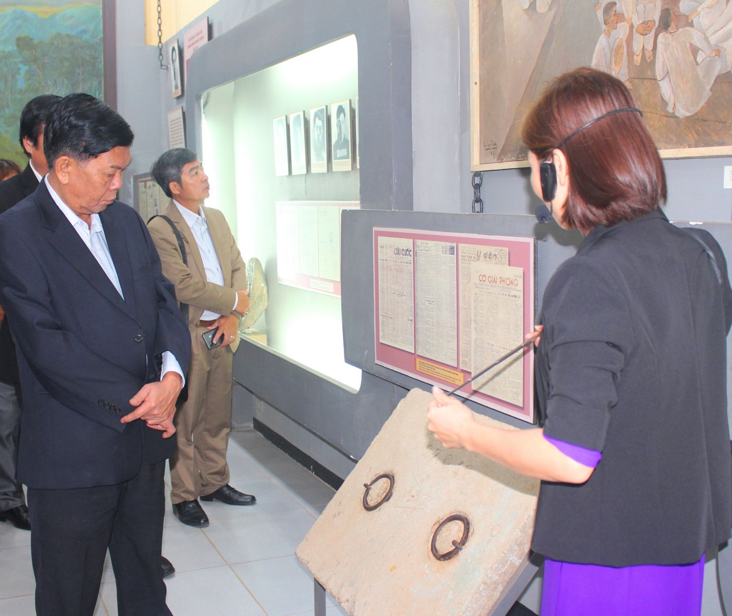 Delegation visits the special National Monument - Son La Prison, Library of Son La Province