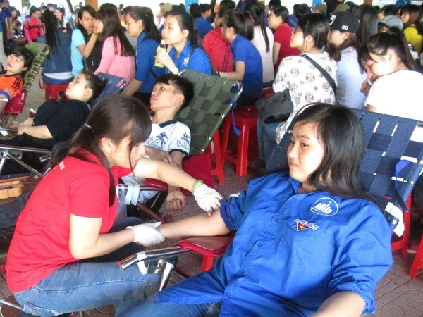 Ho Chi Minh City will need an additional 60,000 bags of blood from now to the end of the year to serve treatment in local hospitals. (Illustrative image. Source: VNA)