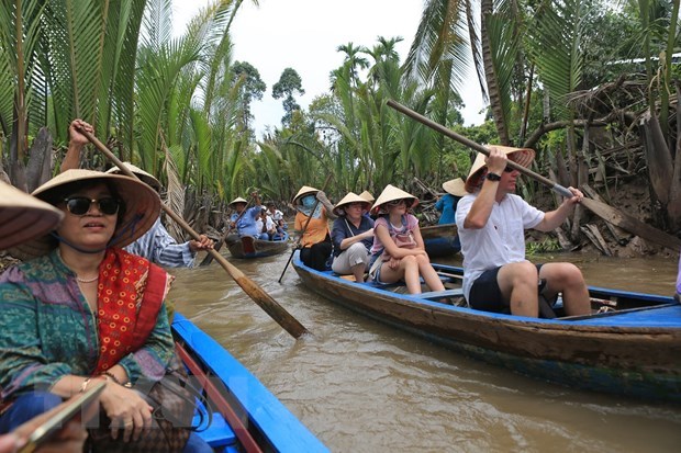 Foreign tourists in Vietnam (Illustrative image. Source: VNA)