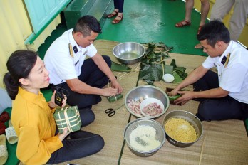 Mang xuân ra nhà giàn