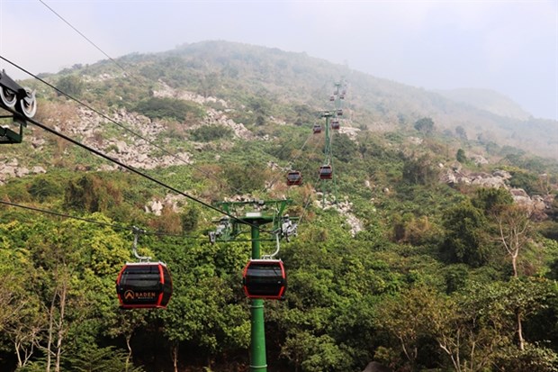 The new cable car system that goes up to the top of Ba Den Moutain in Tay Ninh province. (Photo: VNA)