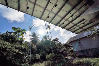 Indonesia to install rooftop solar panels on 800 public buildings